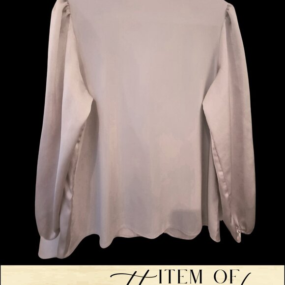 Ann Taylor Pearl Button Blouse - Size LP - Picture 6 of 6